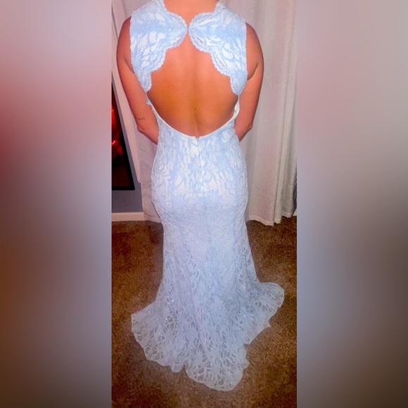 PROME DRESS - Picture 3 of 4